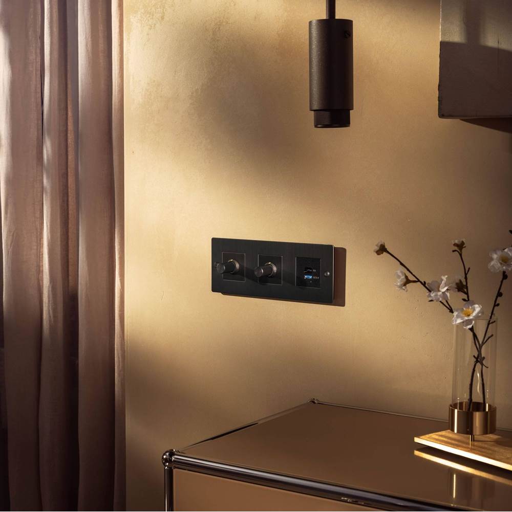 Buster + Punch  Detail Kit / Outlet / Linear / Smoked Bronze