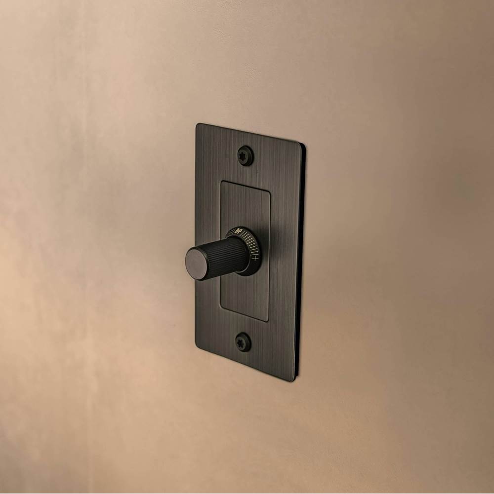 Buster + Punch  Detail Kit / Dimmer / Linear / Smoked Bronze