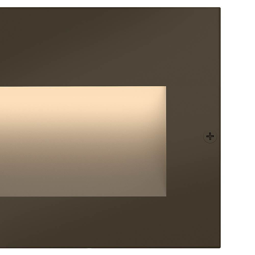 Hinkley Lighting 1563BZ Bronze Taper Step 12v Horizontal Image 2