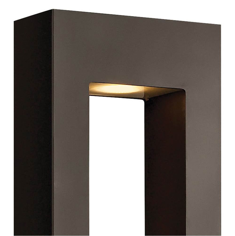 Hinkley Lighting  Large Wall Mount Lantern