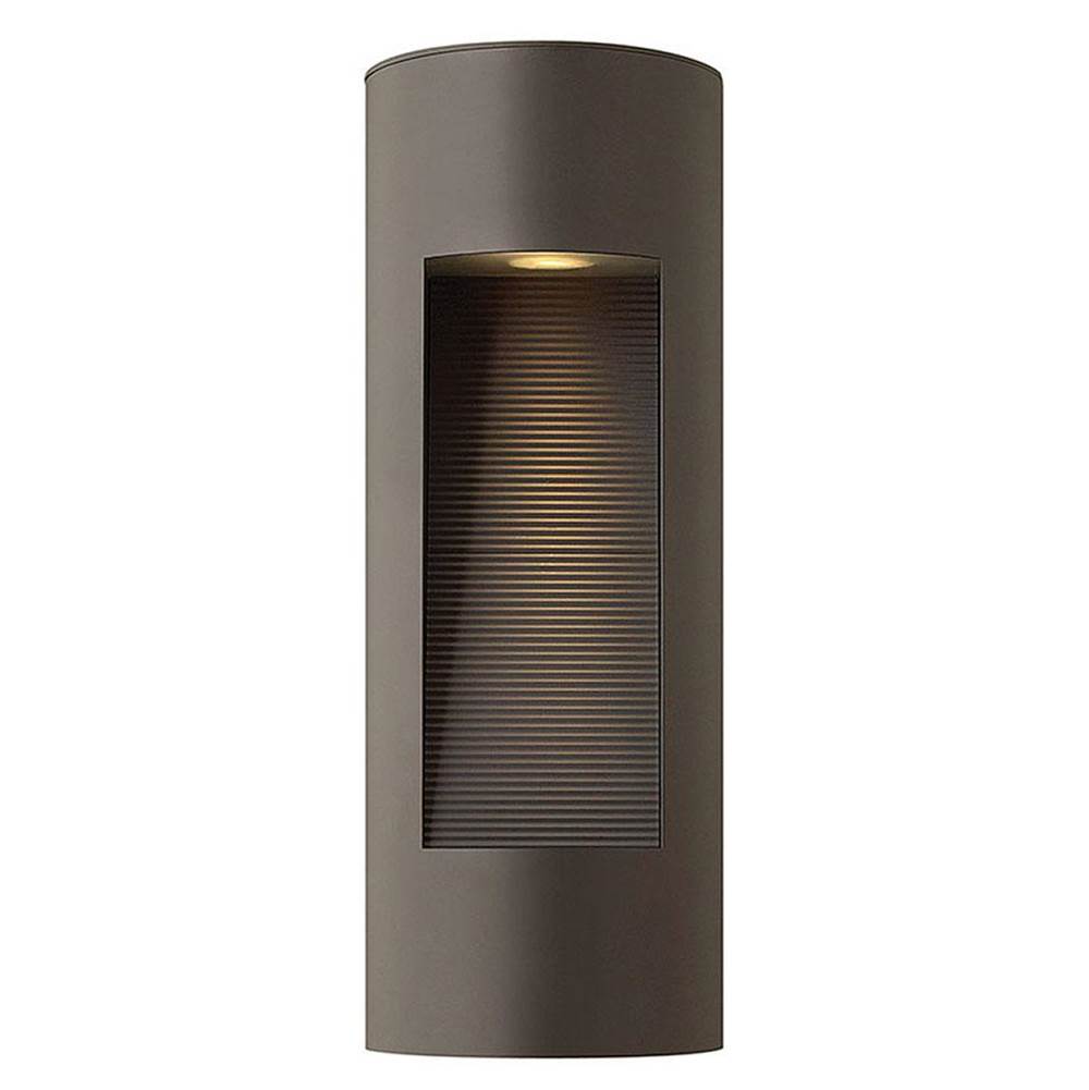Hinkley Lighting Luna Medium Wall Mount Lantern