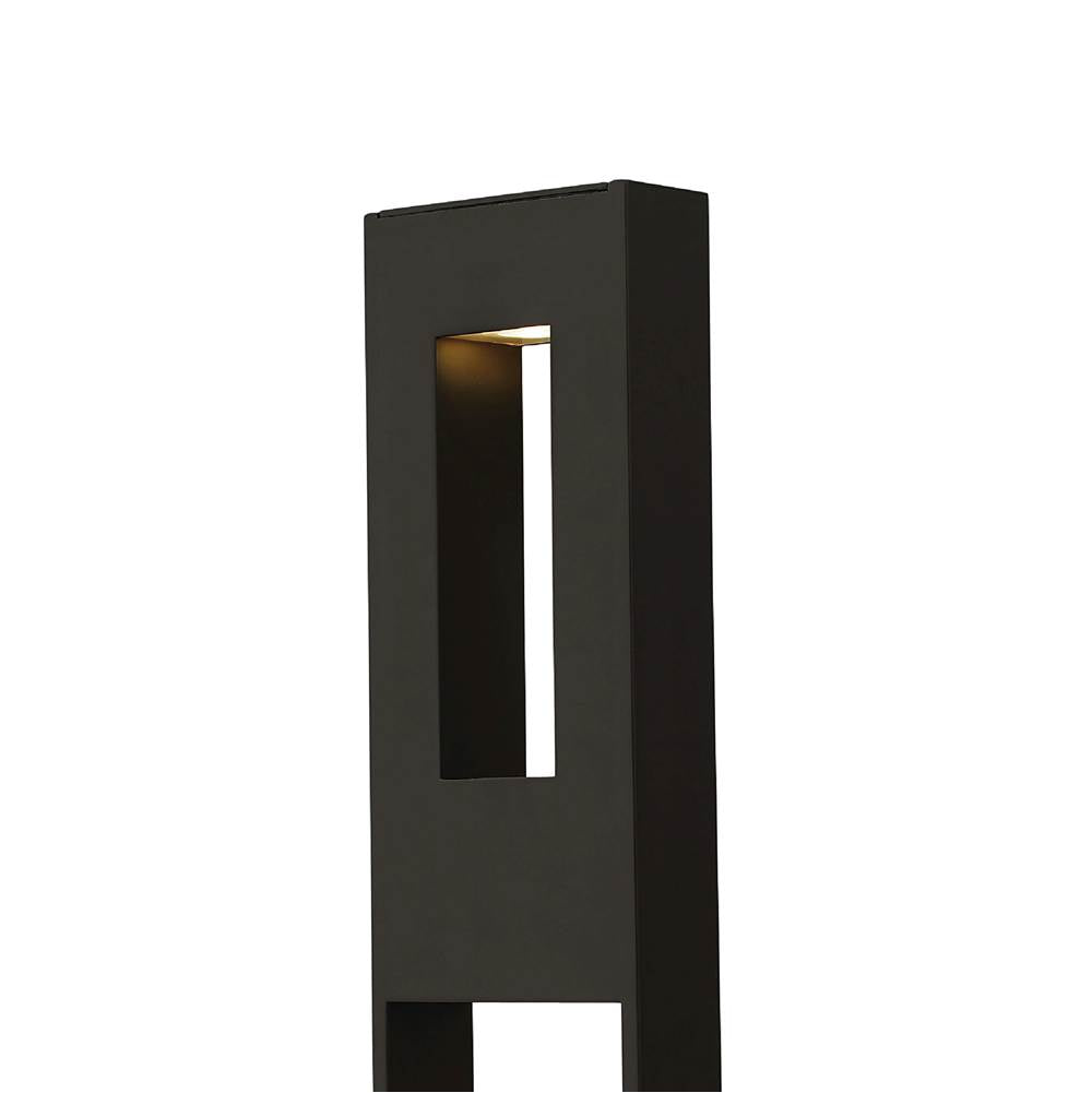 Hinkley Lighting  Large Post Top Or Pier Mount Lantern