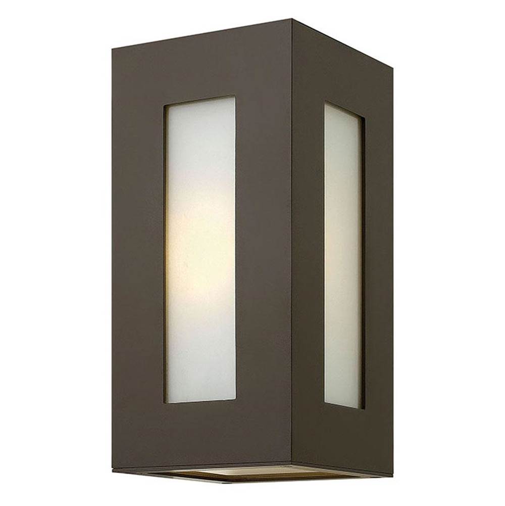 Hinkley Lighting Dorian Small Wall Mount Lantern