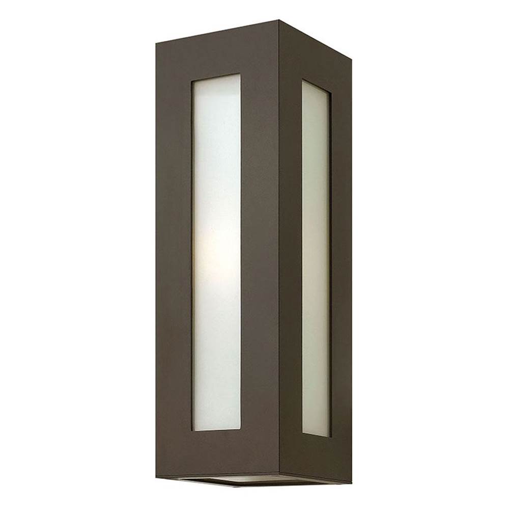 Hinkley Lighting Dorian Medium Wall Mount Lantern