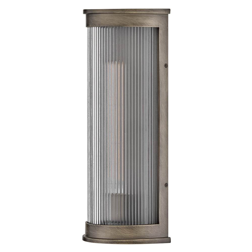 Hinkley Lighting Bluffton Medium Wall Mount Lantern