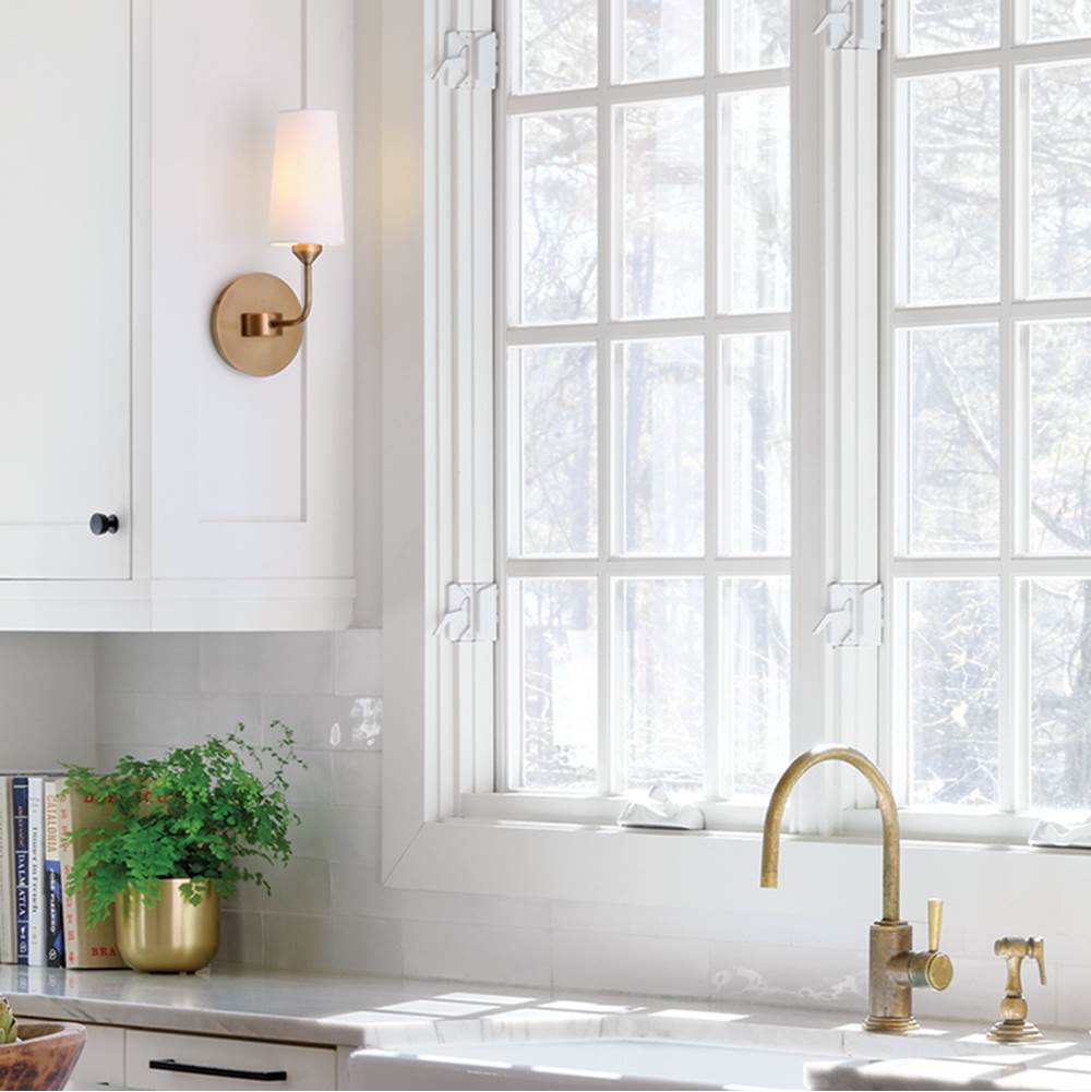 Hinkley Lighting 45000HB Heritage Brass Single Light Sconce Image 3