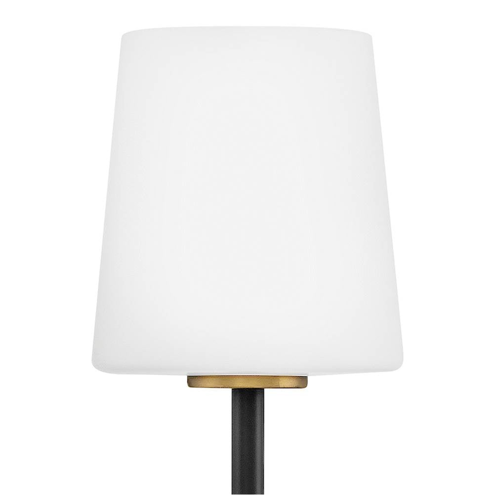 Hinkley Lighting Saunders Medium Sconce