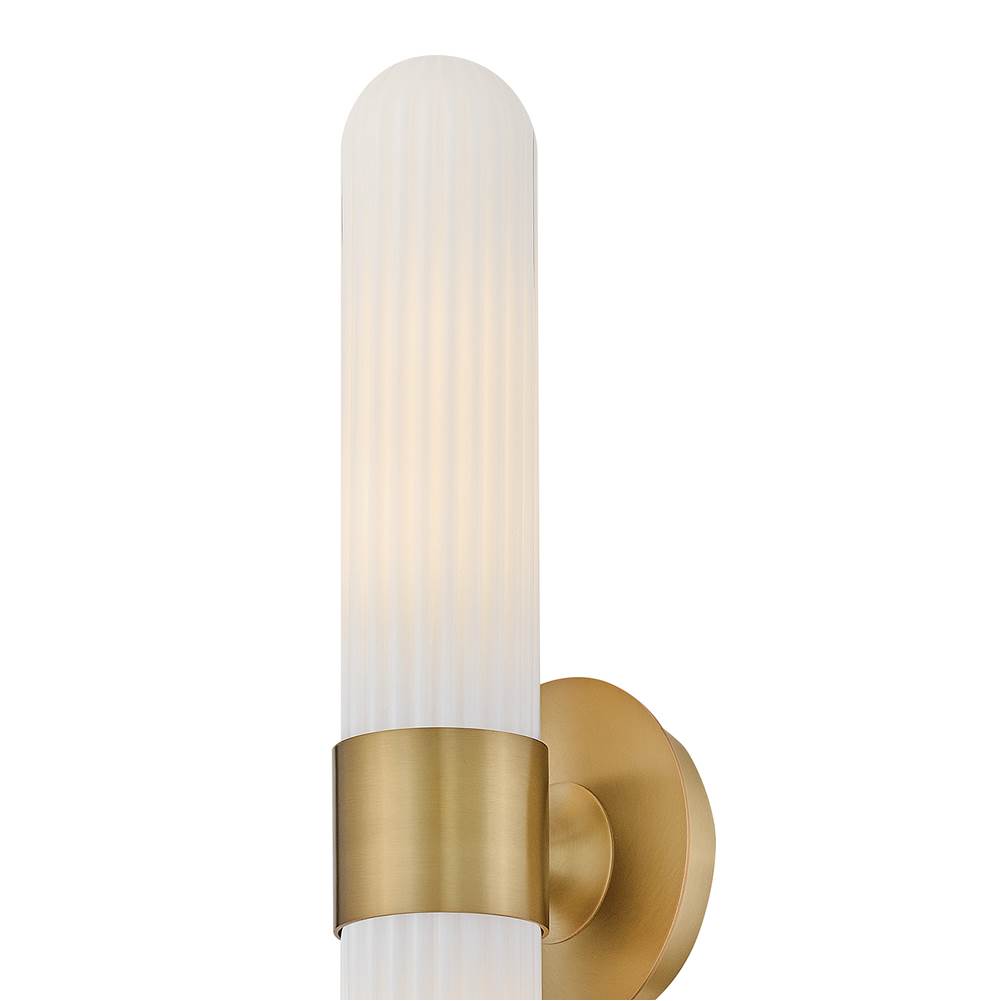 Hinkley Lighting 57482LCB Lacquered Brass Large Two Light Sconce Image 5