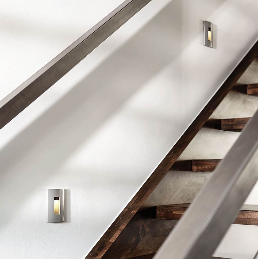 Hinkley Lighting 58504TT Titanium Luna Step Light 120v Vertical 2700k Image 6