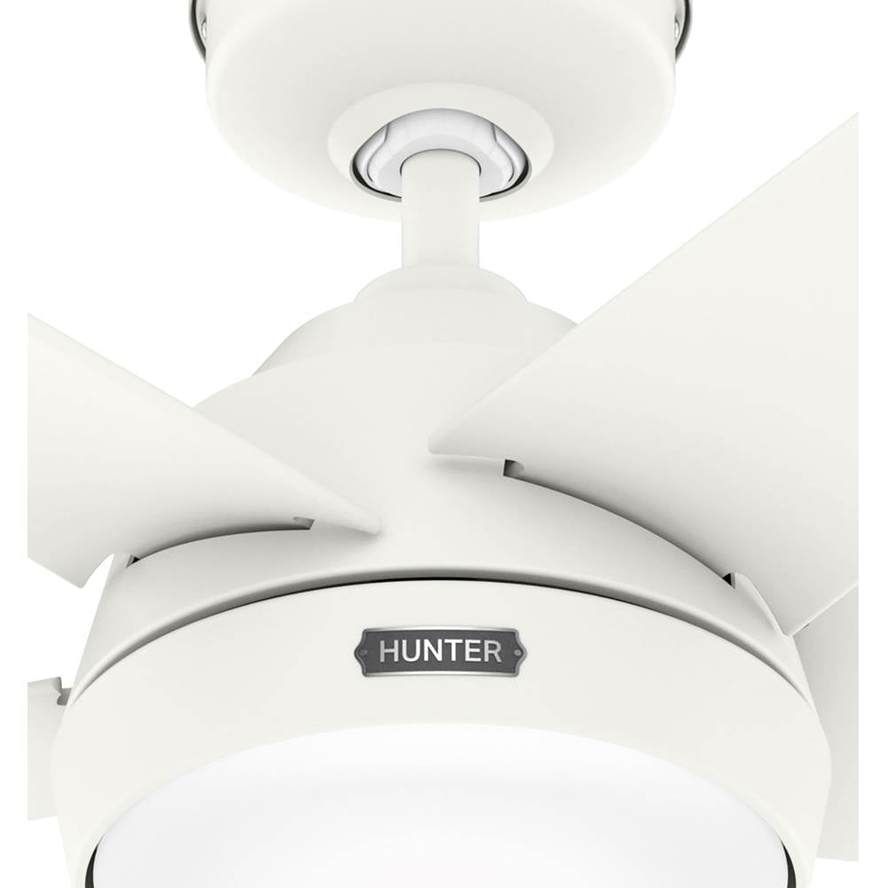 Hunter 52611 Matte White Hunter 52 Inch Skyflow Matte White Weathermax Indoor / Outdoor Ceiling Fan With Led Light Kit And Wall Control Image 7