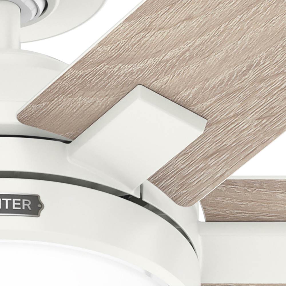 Hunter 52784 Fresh White 52 Inch Georgetown Energy Star Hunterexpress Fresh White Ceiling Fan With Led Light Kit And Handheld Remote Image 6