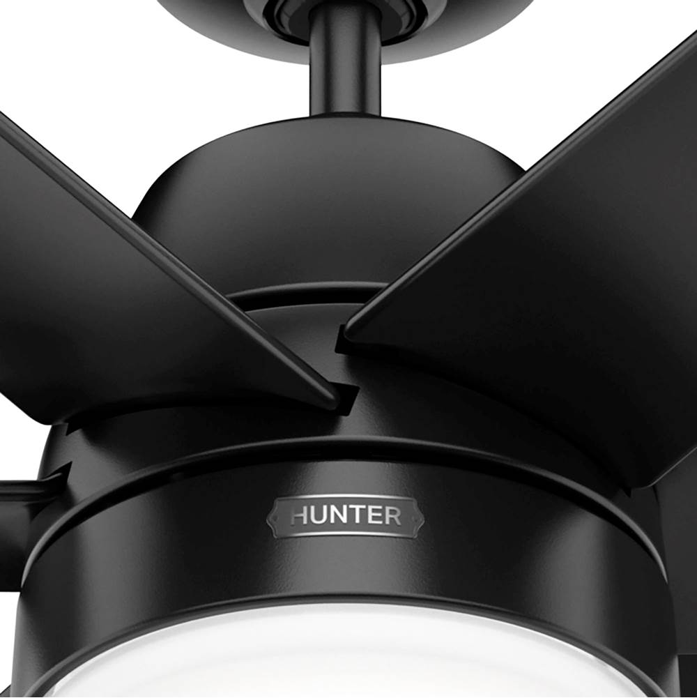 Hunter 51875 Matte Black 60 Inch Skysail Matte Black Wet Rated Ceiling Fan With Led Light Kit And Handheld Remote Image 7