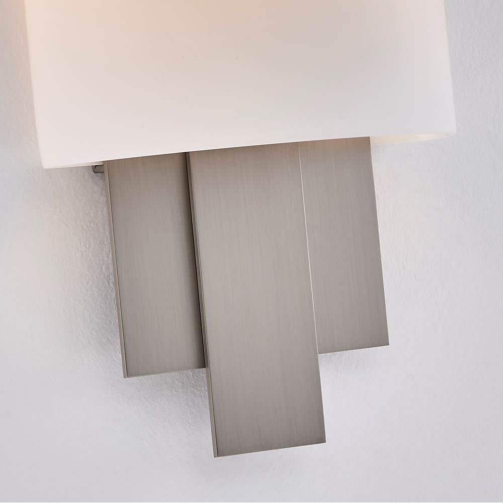 Kalco Lighting 4652SN Satin Nickel Espille 12.25-in 1 Light Socket Satin Nickel Wall Sconce Image 3