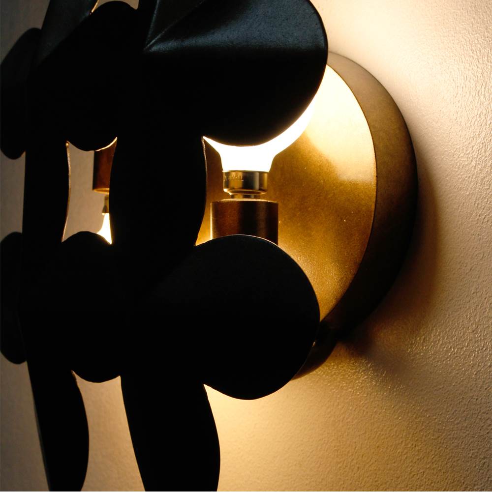 Kalco Lighting 529021PAB Pearlized Antique Brass Vittoria 10.75-in 2 Light Socket Pearlized Antique Brass Wall Sconce Image 3