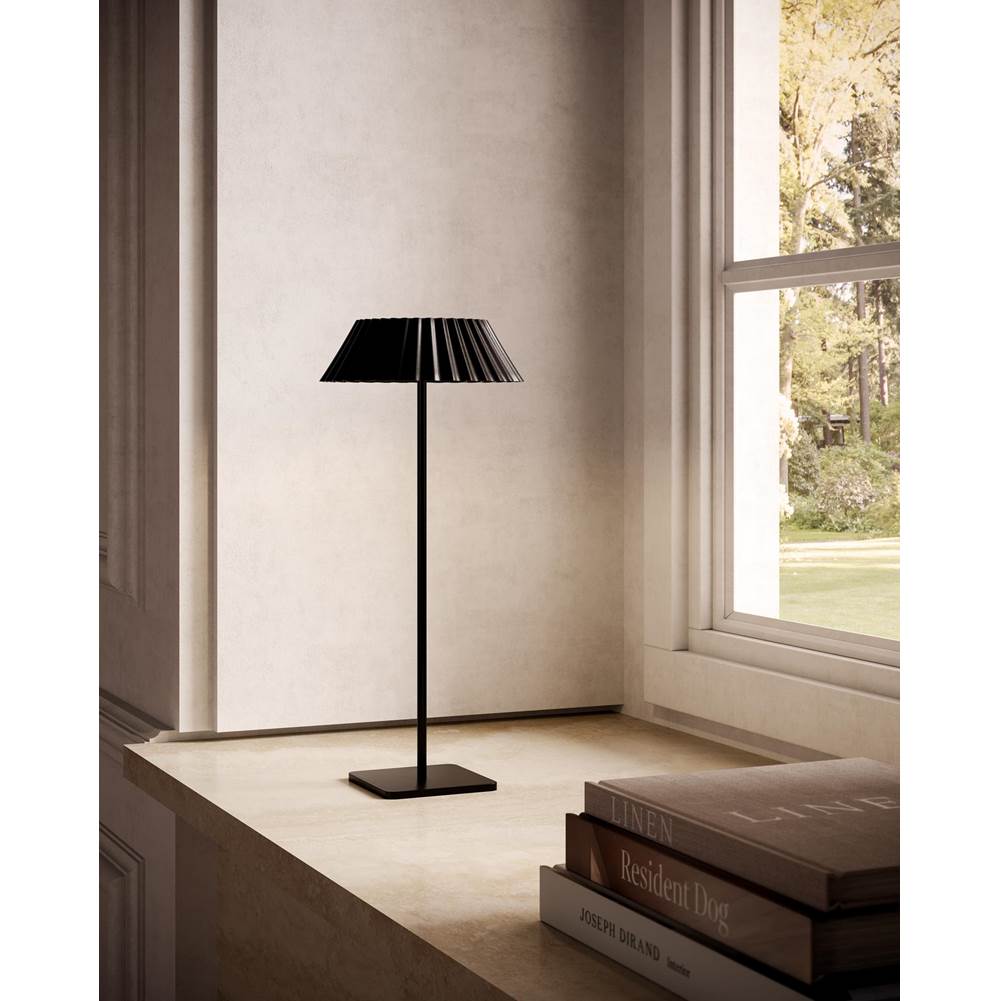 Kuzco TL66714-BK Black Pela 6-in Black Led Table Lamp Image 2