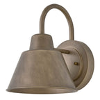Lark Wes Small Gooseneck Barn Light