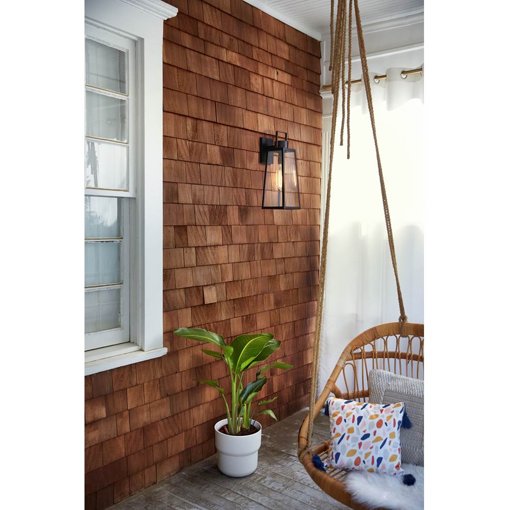 Lark Hugh Medium Wall Mount Lantern