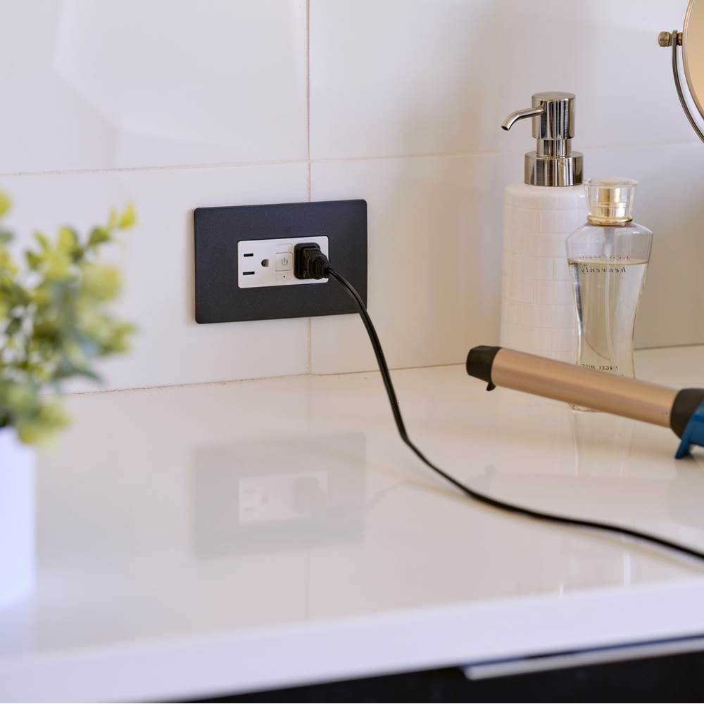 Legrand WNRR15WH White Smart 15a Outlet With Netatmo, White Image 4