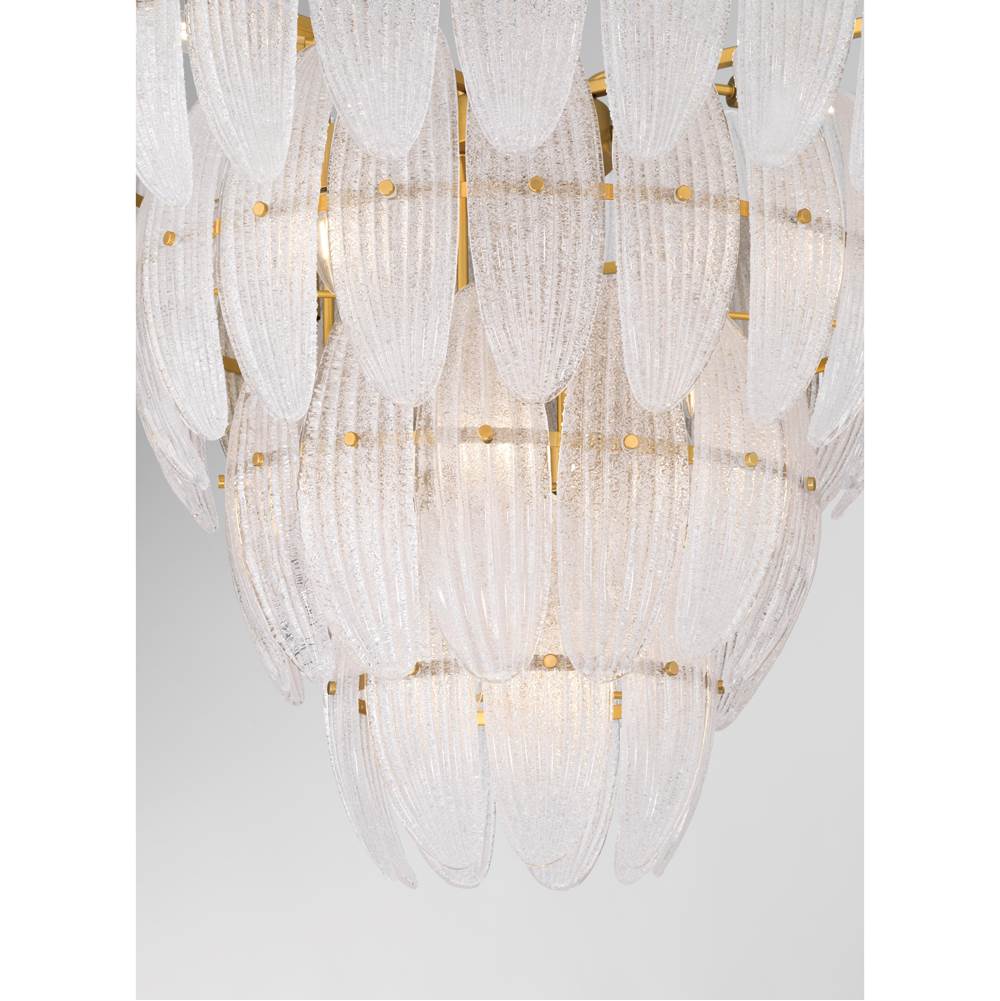 Metropolitan Lighting N2249-732 Legacy Brass Marclaire 32.75'' 15-light Pendant Image 6