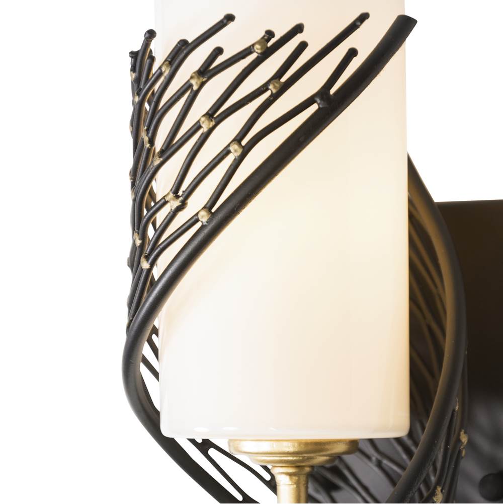 Varaluz 240K01MBFG Matte Black, French Gold Flow 1-lt Left Sconce - Matte Black/french Gold Image 2