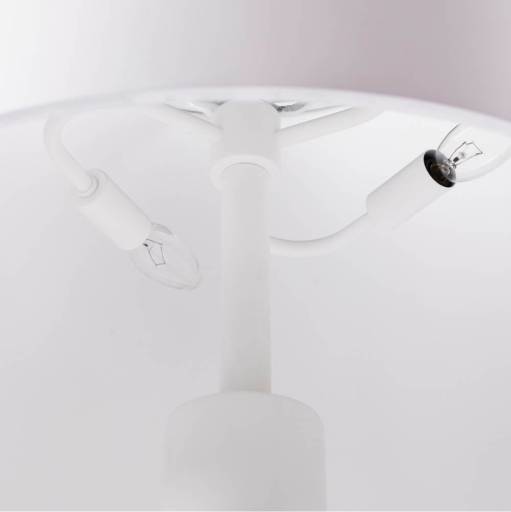 Varaluz 504T03MW Matte White Giustino 3-lt Table Lamp - Matte White Image 3
